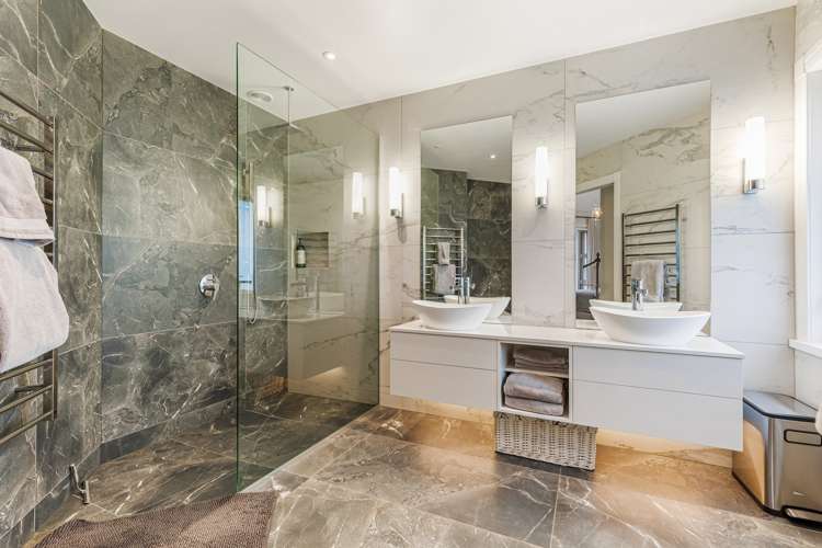 13 Myra Evelyn Grove Dairy Flat_16