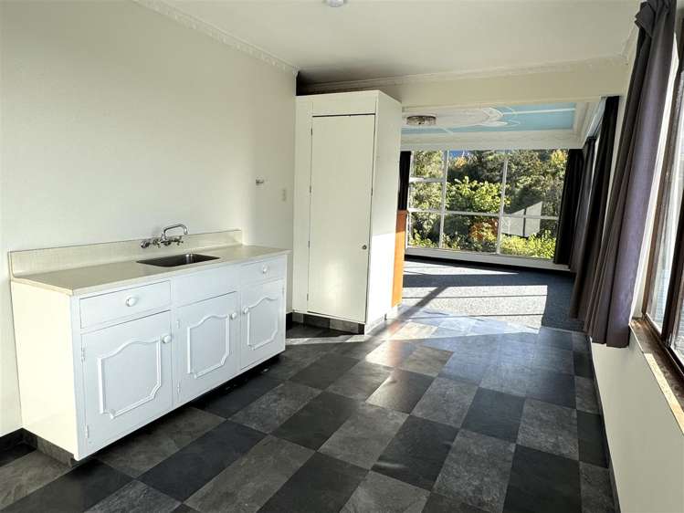 1a Sutherland Street Dunollie_19