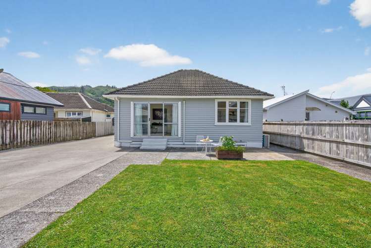 7 Fitzherbert Road Wainuiomata_24