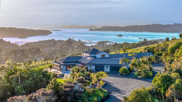 Private Coastal Retreat, Endless Views