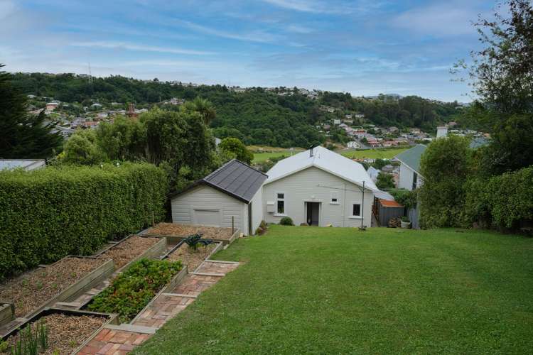 24 Sidey Street Calton Hill_15