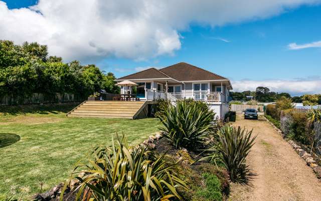 13 Waitai Road Ostend_2