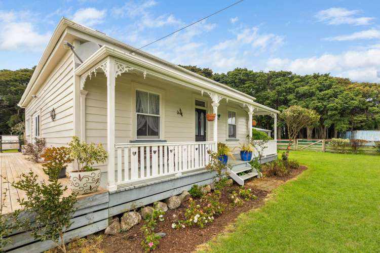1093 Waiuku Road Waiuku_15