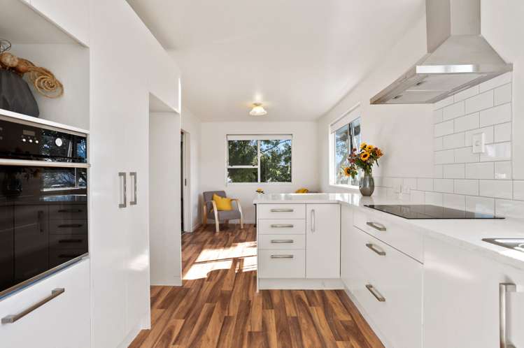 10 Hinerau Street Henderson_12