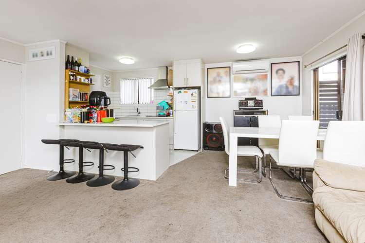 5/1 Rebecca Rise Manurewa_7