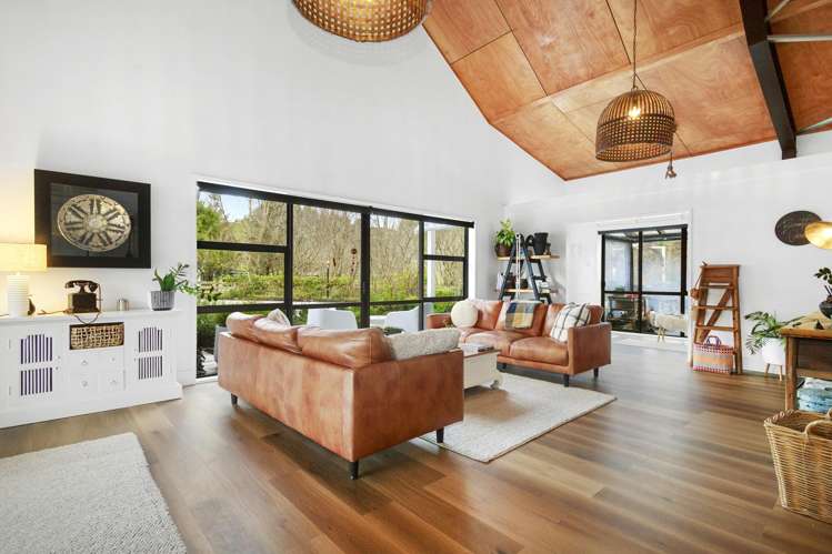 111A Johnsons Road Whitemans Valley_5