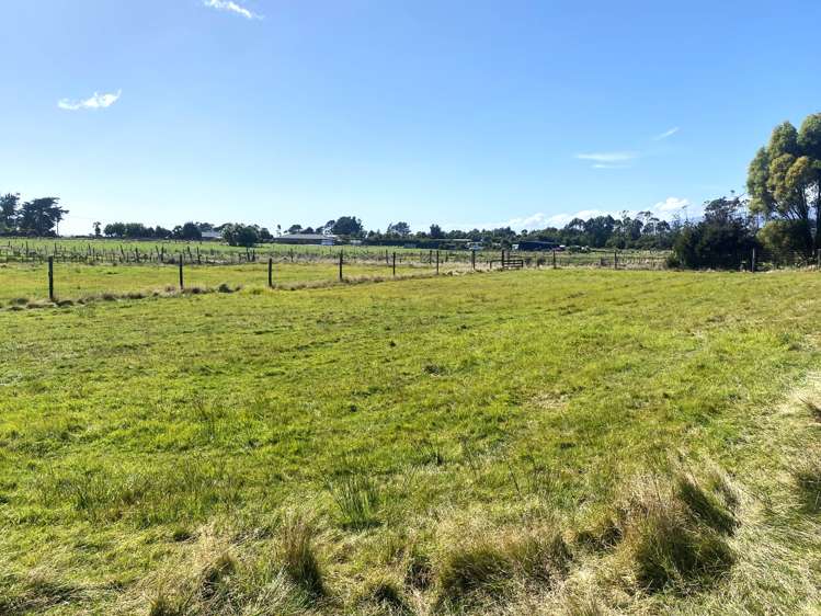 242 Utopia Road Westport_11