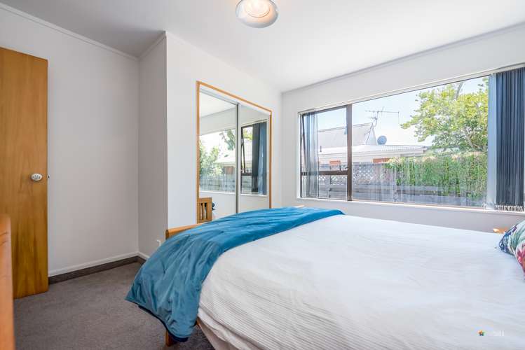 12b Fuller Grove Woburn_10