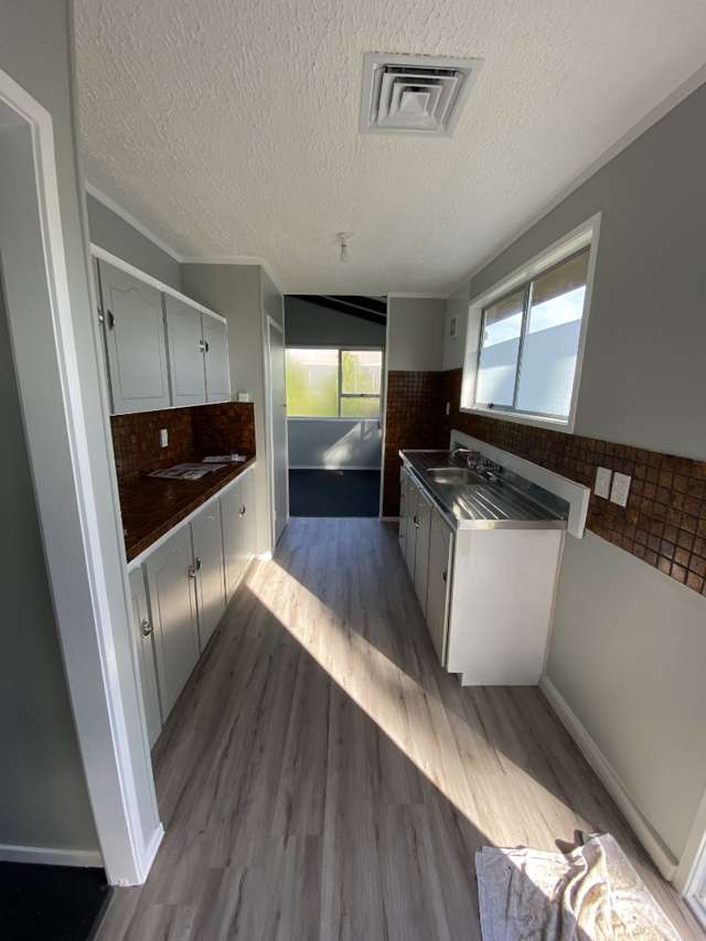 Sunny and Open Plan Living in Hikurangi!