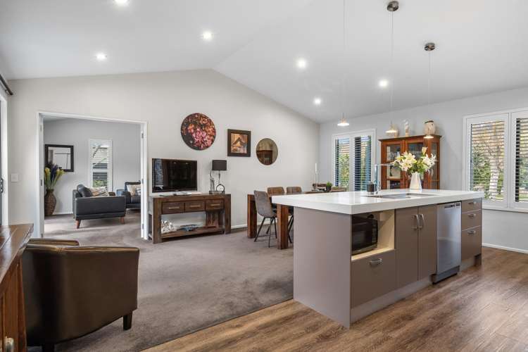 7 Ridings Grove Richmond_5