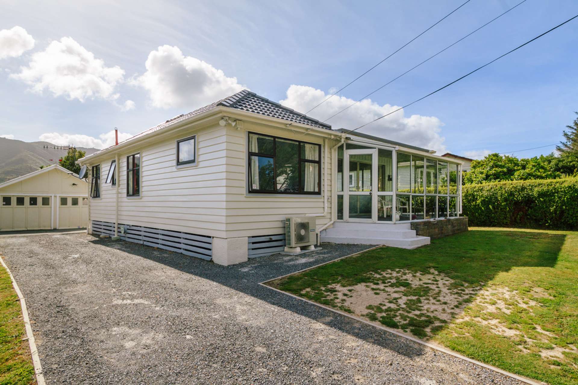 122 Wellington Road Wainuiomata_0