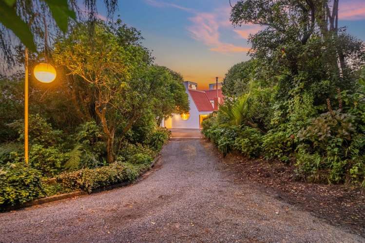 7 Coach Lane Belmont_37