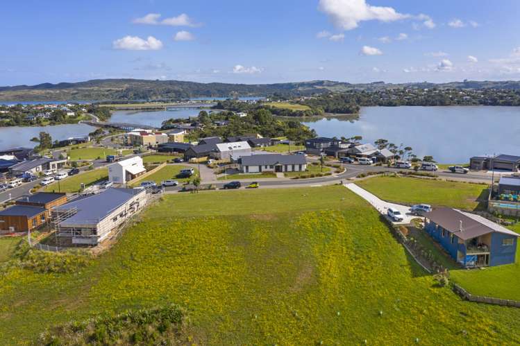 7 Kanuka Street Raglan_11