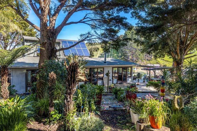 18 Te Makiri Road Onetangi_17