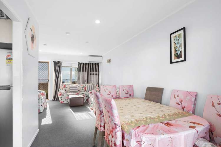 2/81 White Swan Road_5
