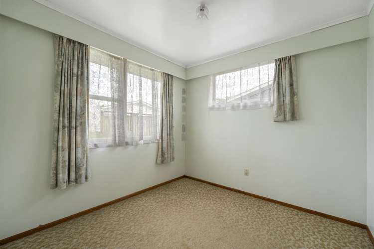 221 West Parkdale Street Tokoroa_10