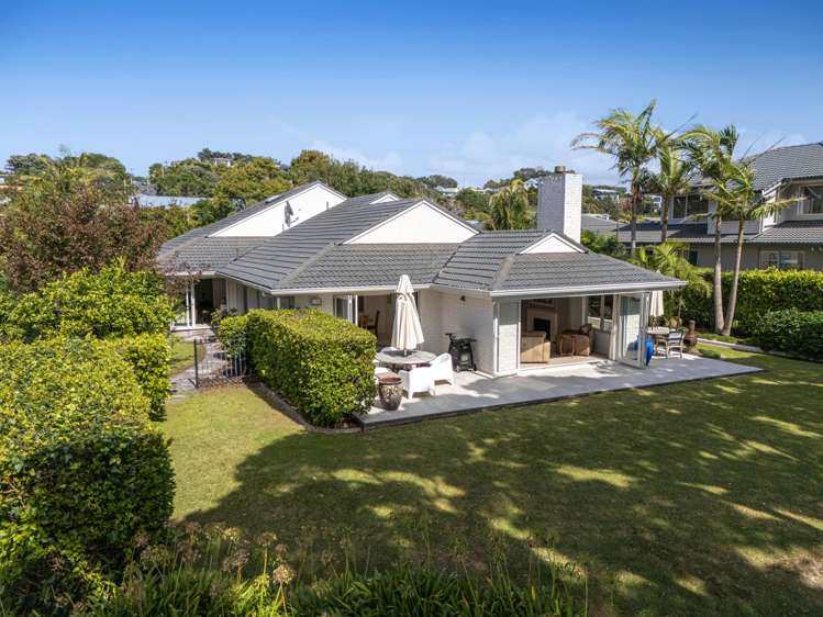 11 Elgin Place Red Beach_16