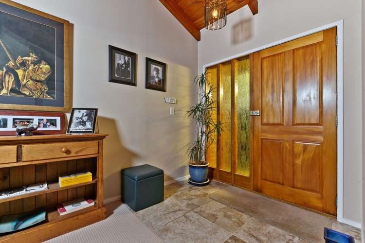 4 Rhinevale Close Henderson_16