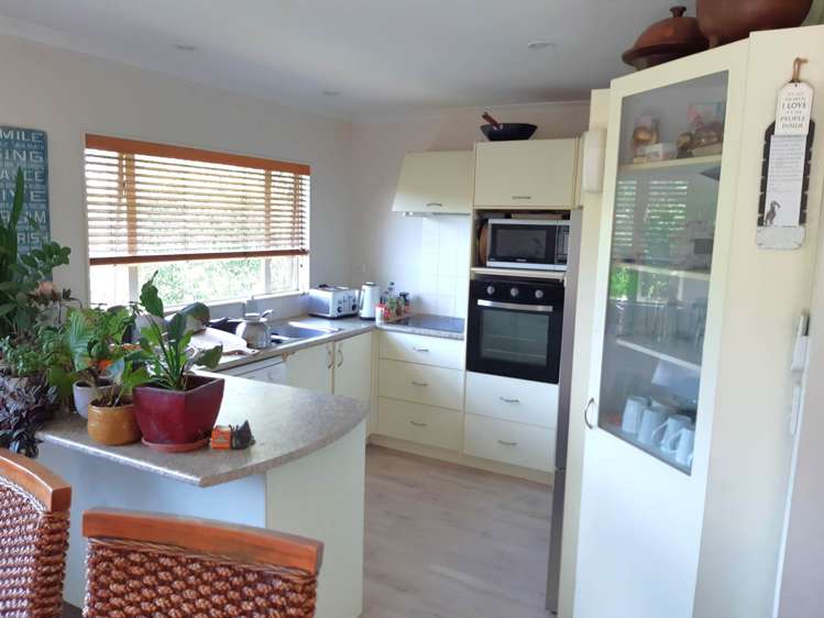 2/25 Jean Place Stanmore Bay_5