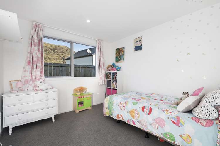 20 Myles Way Lower Shotover_12