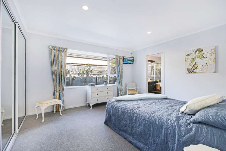 2/28 Canberra Place Redwood_7