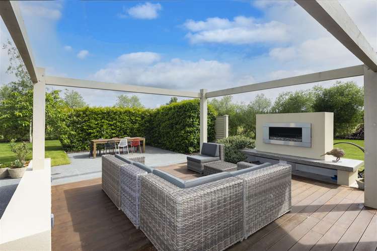 575 Oxford Road Fernside_19