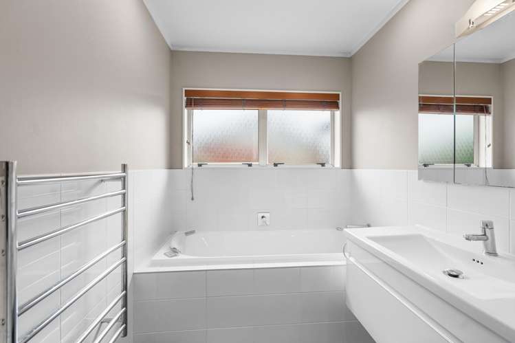 9 Cromwell Drive Fitzroy_10