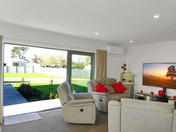 6 Hest Lane Foxton_6