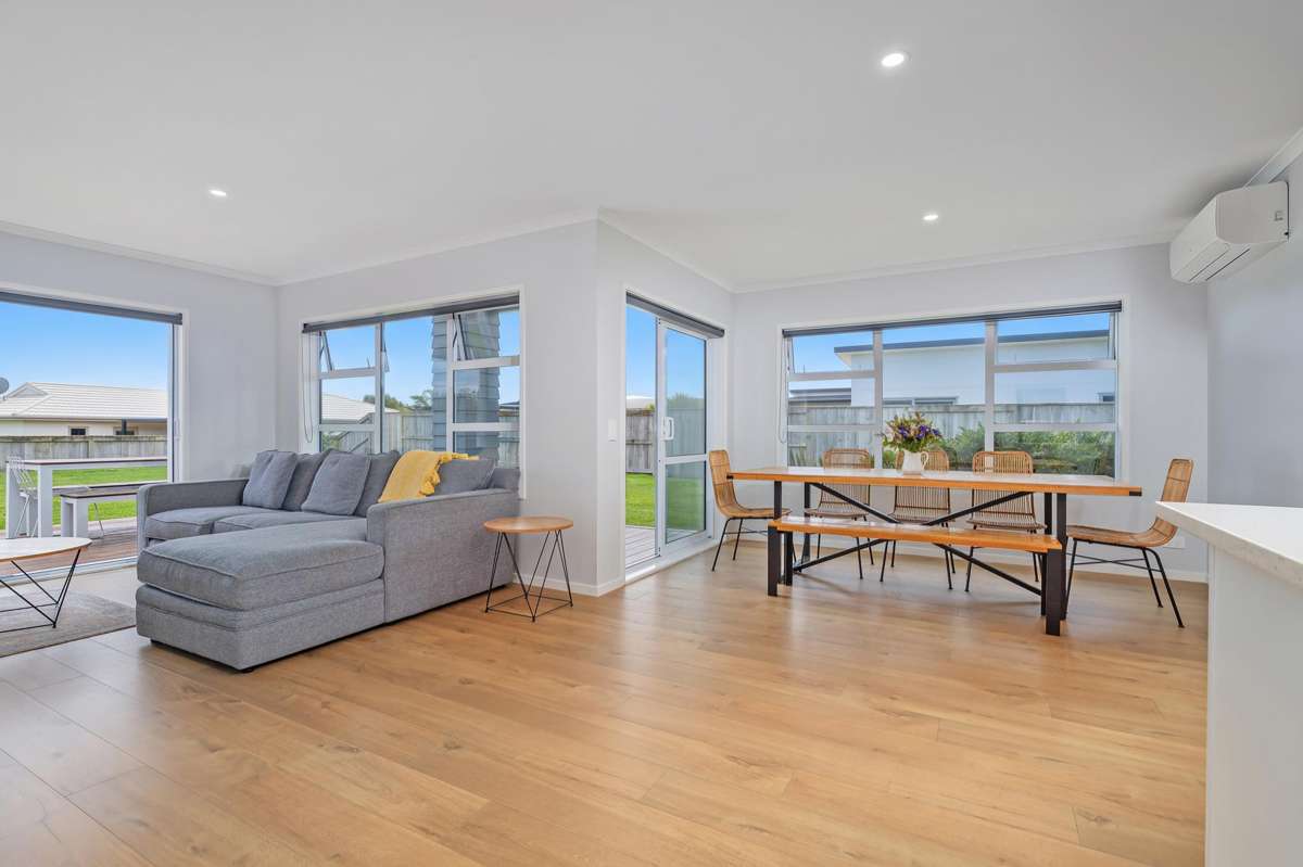 8 Navigation Drive_5