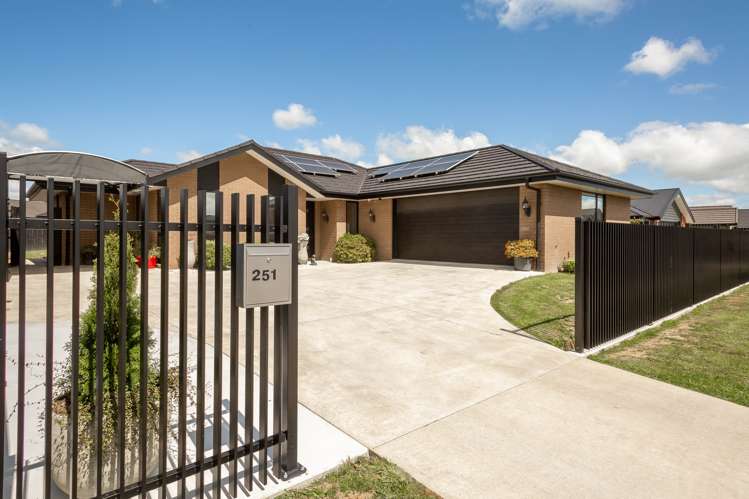 251 Dixon Road Fitzroy_2