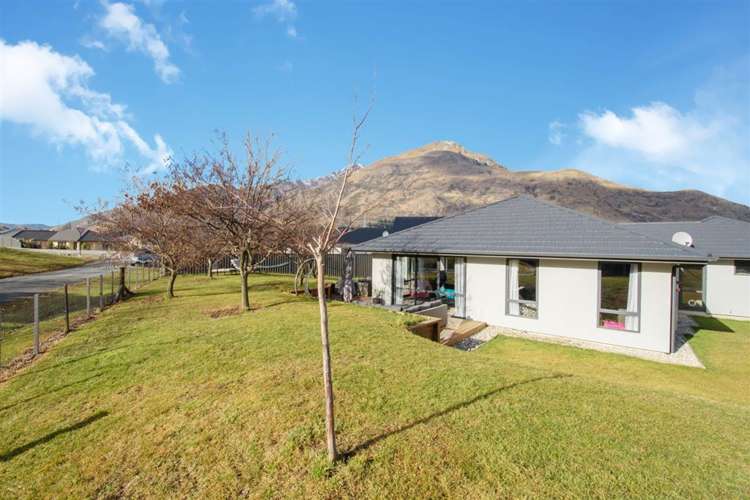 7 Oxfordshire Avenue Lower Shotover_12