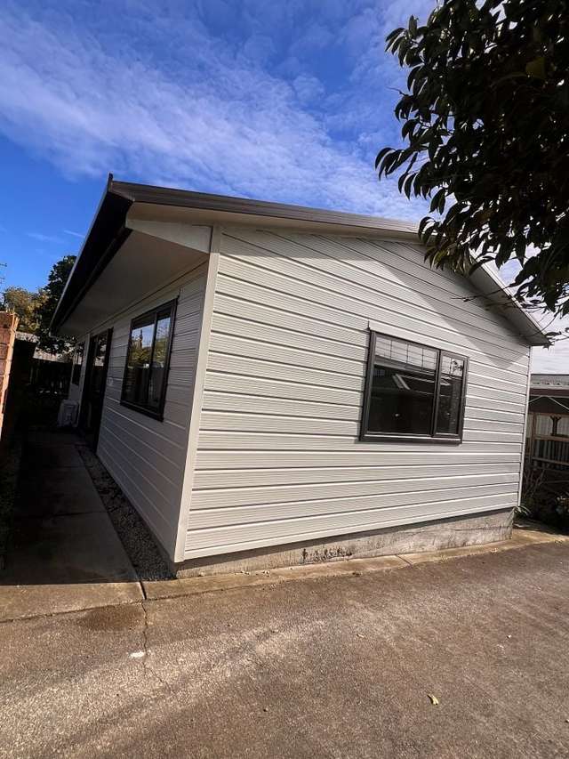 Modern 2-Bedroom Home in Glen Eden