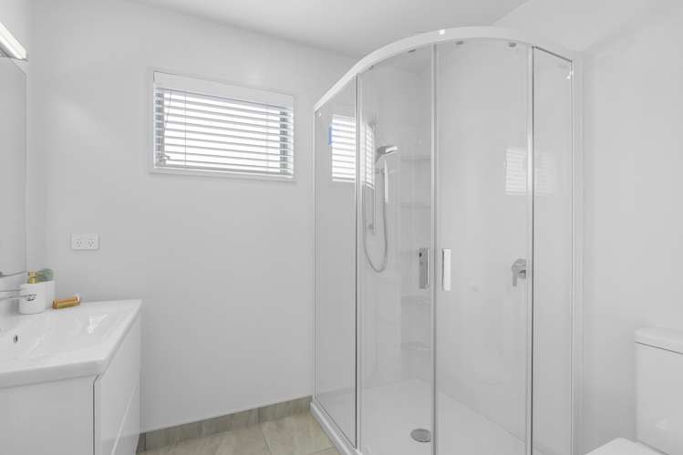 27 Kakapo Lane Redwood_23