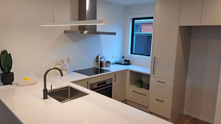 22b Palmer Crescent Silverstream_10