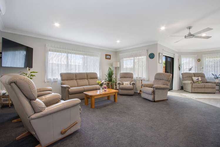 2 Bransley Grove Katikati_10