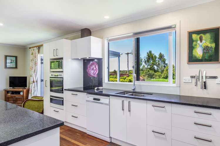 52 Whakaroa Road Kinloch_9