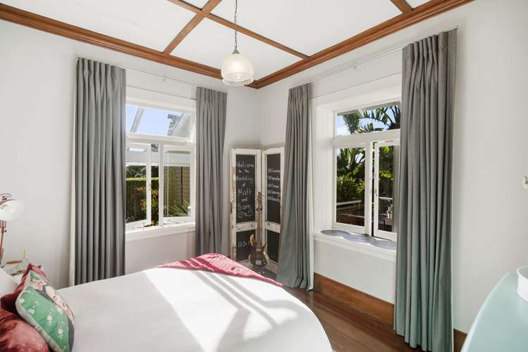 19 Queen Street Northcote Point_11