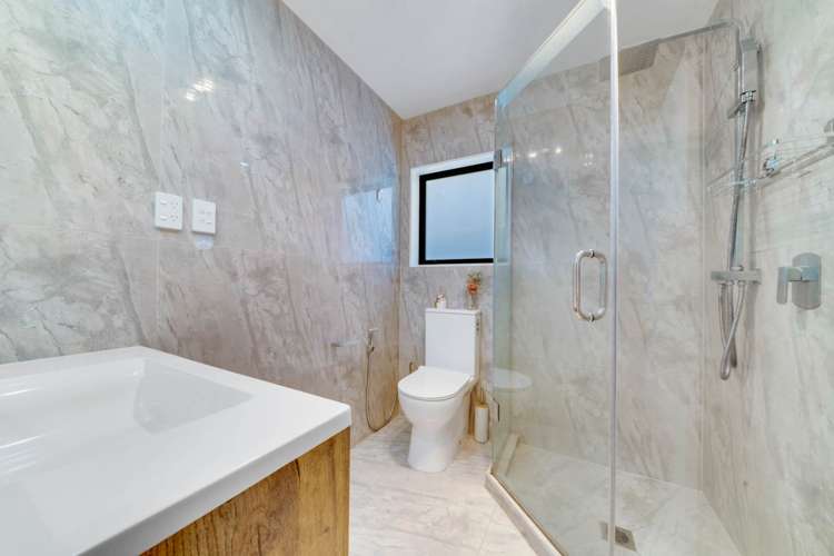 2 Dewan Lane Papatoetoe_10