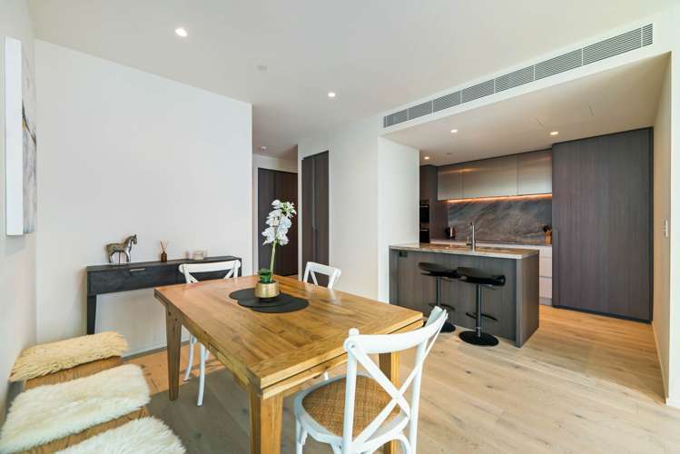 4401/10 Commerce Street City Centre_4