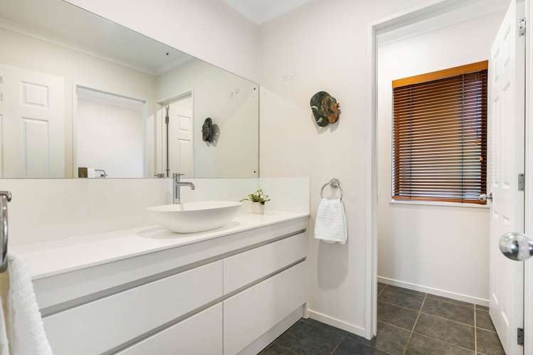 337 Macwhinney Drive Drury_23