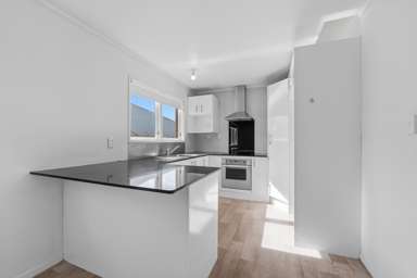 11a Rowandale Avenue_1