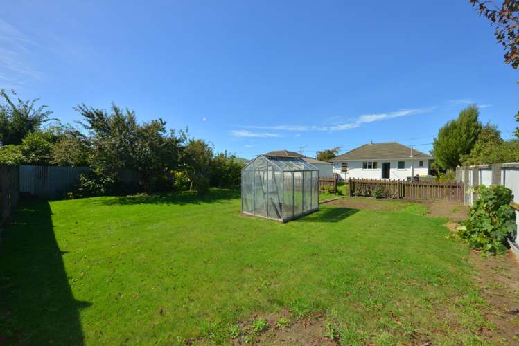 152 Springs Road Hornby_12