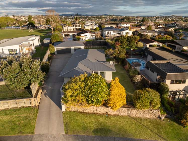 20 Clivedene Street Matua_32