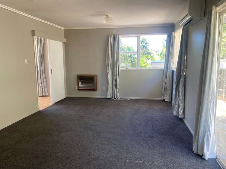 77A Rosamund Avenue New Windsor_5
