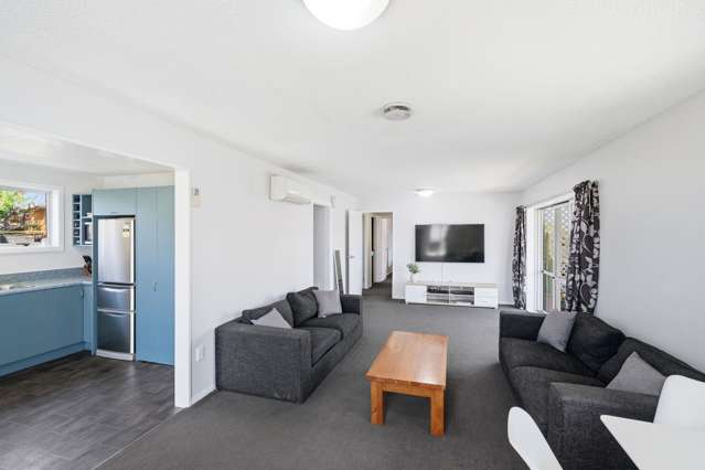 2/43 Neill Street Hornby_3