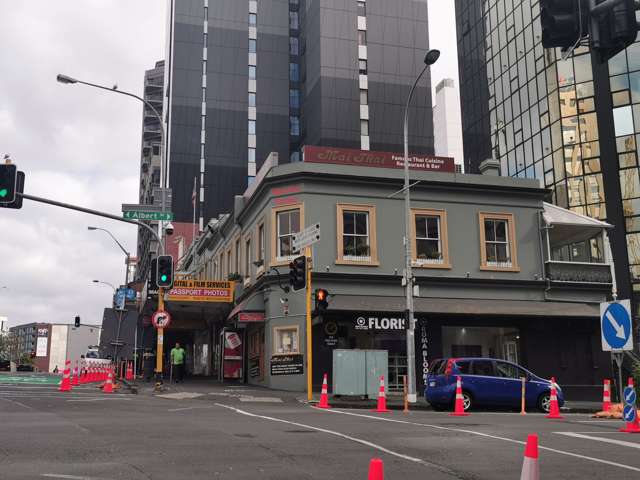 Corner site food premises on Victoria Street