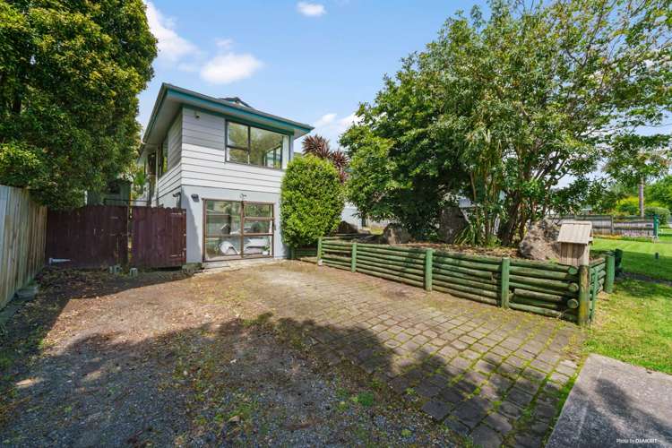 18 Beechdale Crescent Pakuranga Heights_9