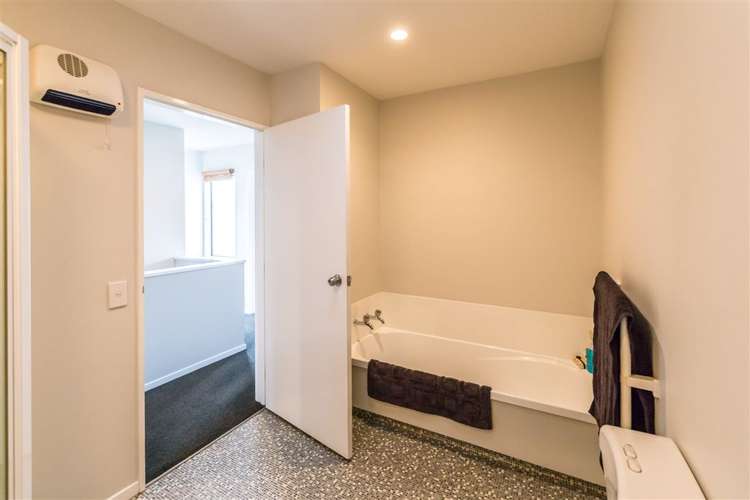 3/62 King Street Sydenham_14