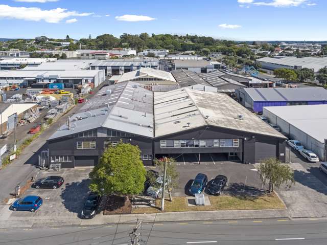 74-76 Leonard Road Mt Wellington_1