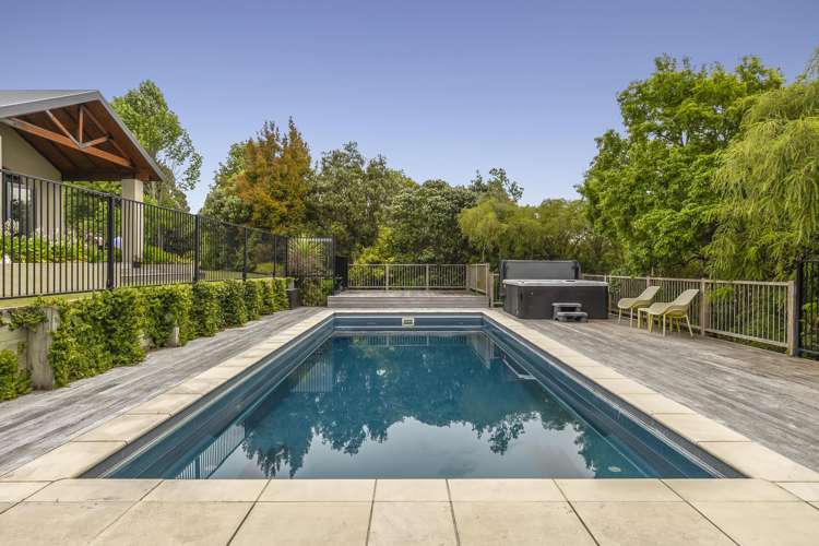 179 The Coastal Highway Redwood Valley_7